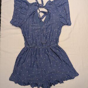 AEO short blue and white romper, cute flowy summery fit! small